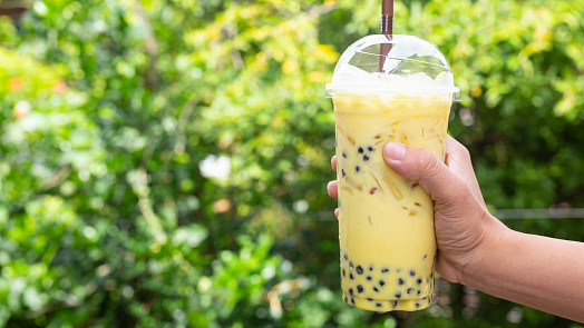 Domácí bubble tea je zdravější a o dost levnější než ten kupovaný: Na jeho výrobu vám stačí těchto 5 ingrediencí